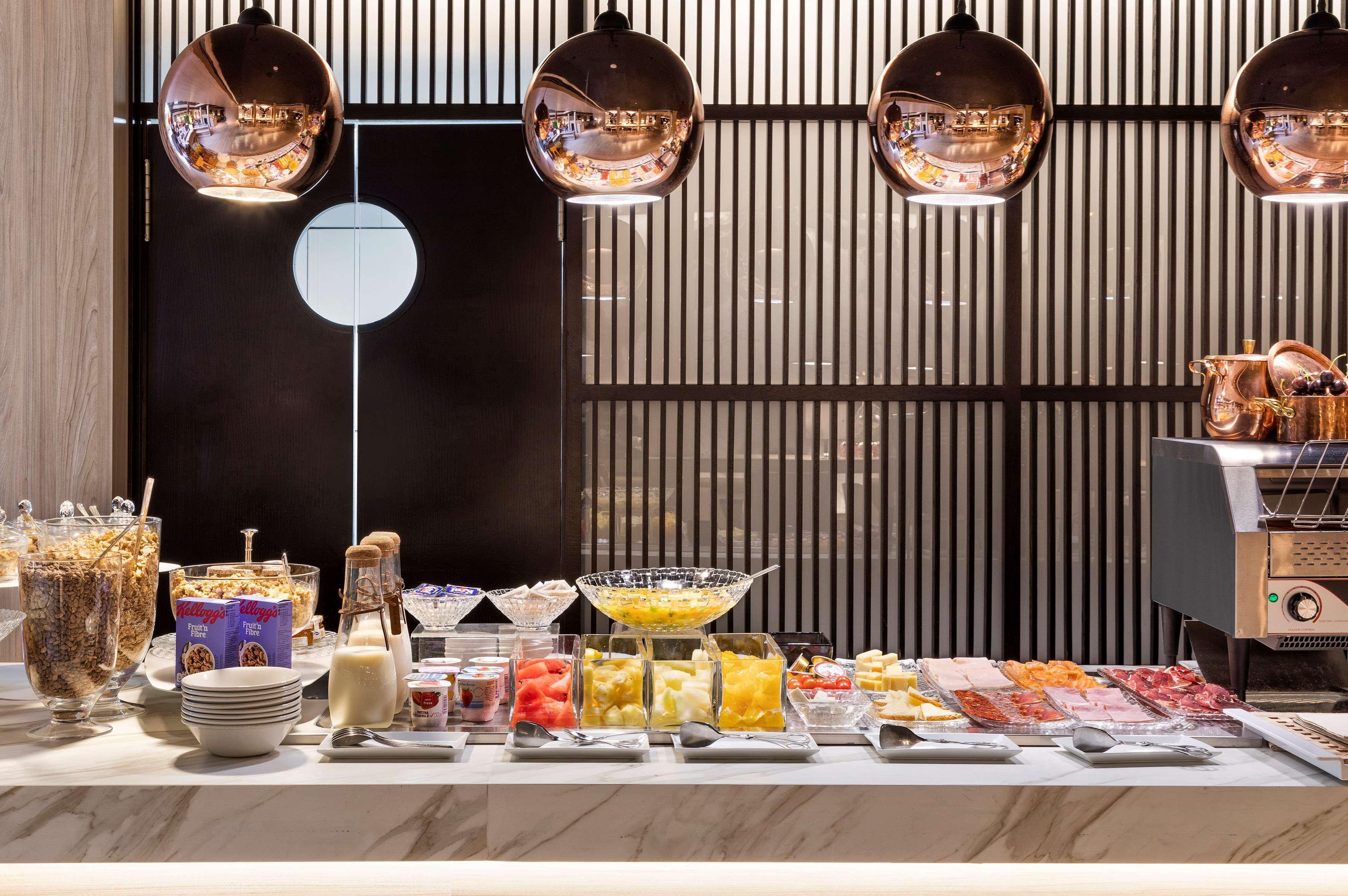Hotel Meliá Castilla 4*