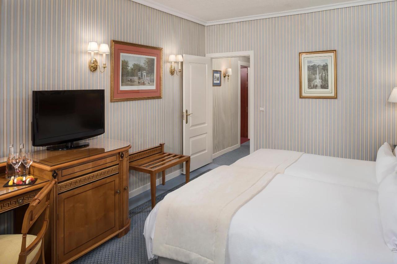 Meliá Castilla Hotel